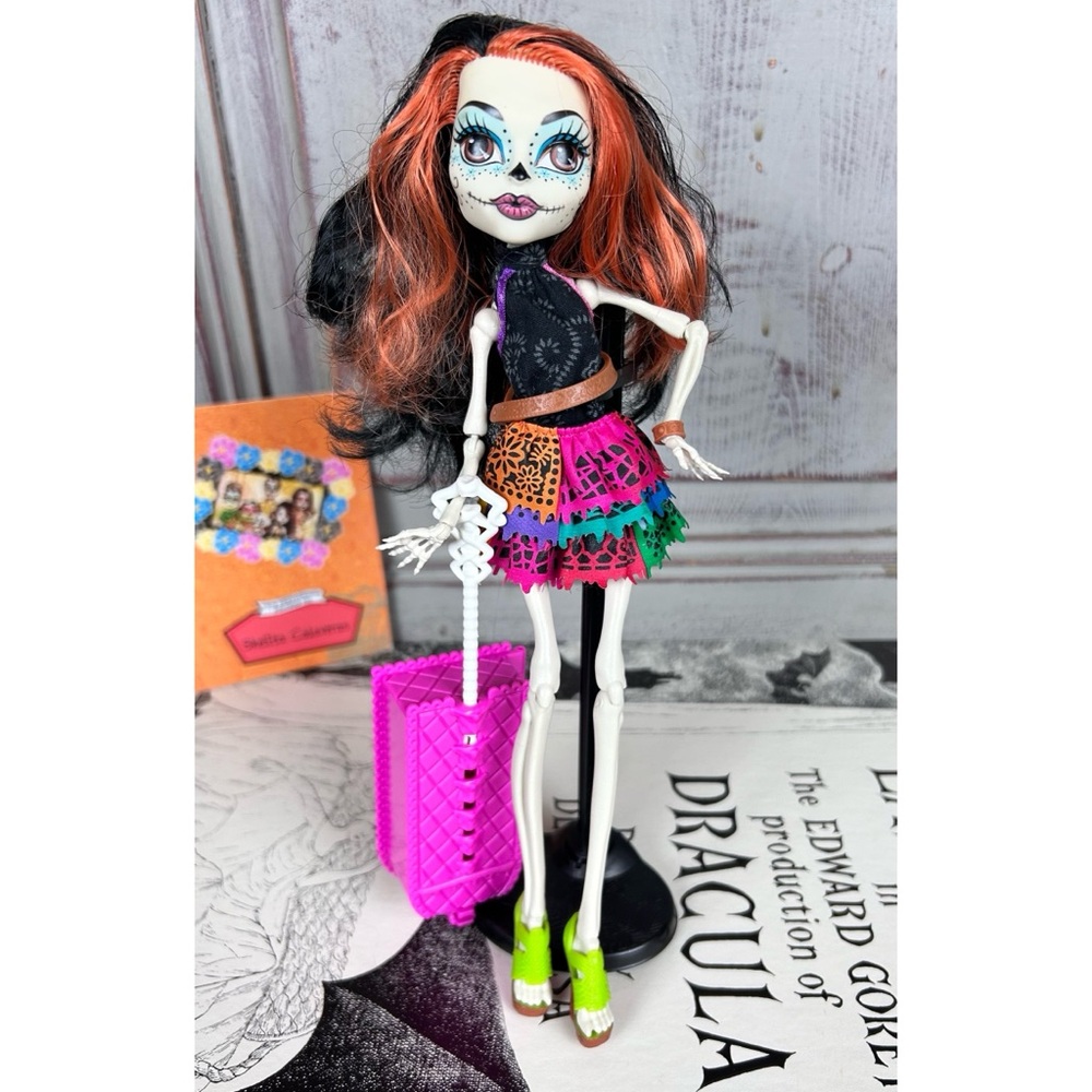 Monster High Skelita Calaveras Scaris Doll